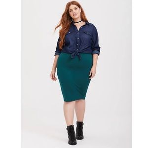 Torrid Green Ponte Pencil Skirt - 1X (14/16)